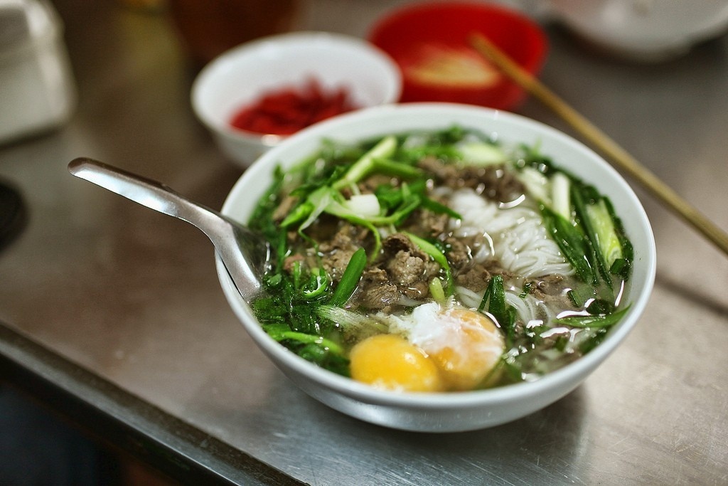 Lạc trôi về 7 quán phở ngon ở Hà Nội chuẩn vị cho ngày chán cơm