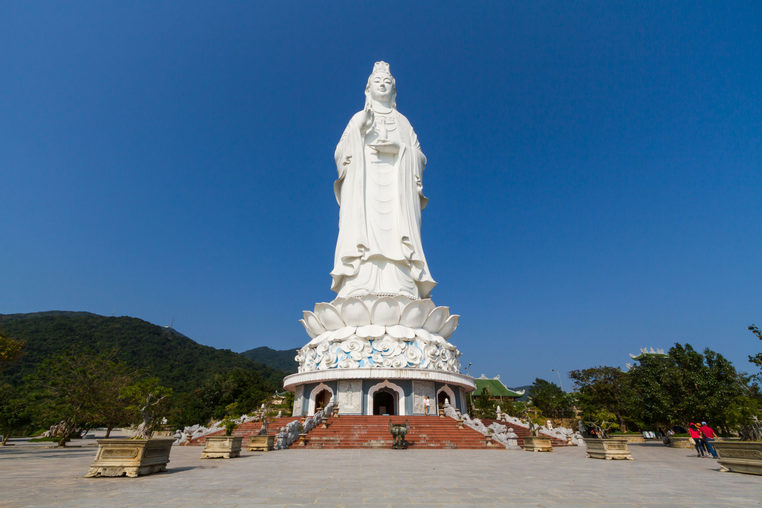 tượng phật bà quan âm chùa Linh Ứng ở Đà Nẵng