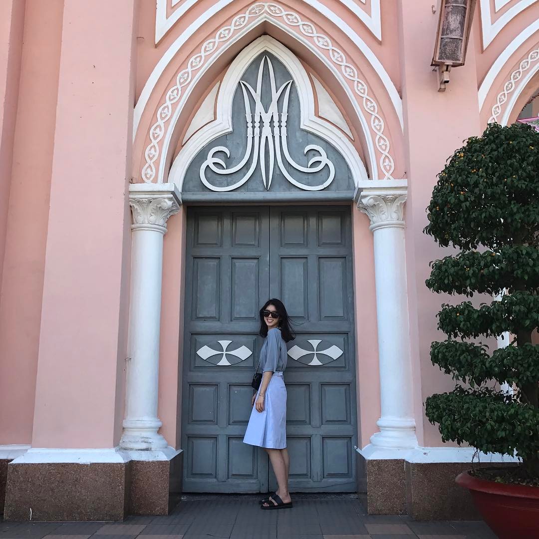 Nhà thờ màu hồng ở Đà Nẵng 